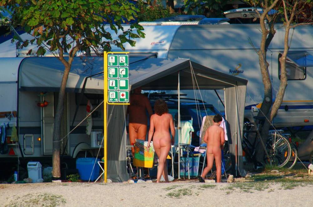 Ula FKK Camping photo gallery - Naturism and nudism