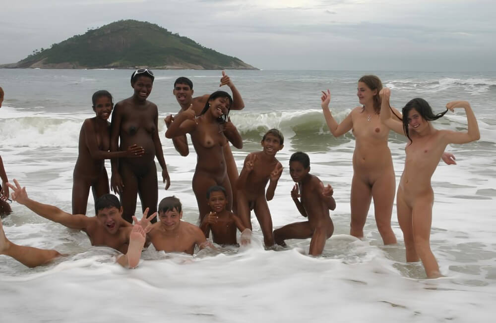 Photo nudism in Brazil - Naturism and nudism