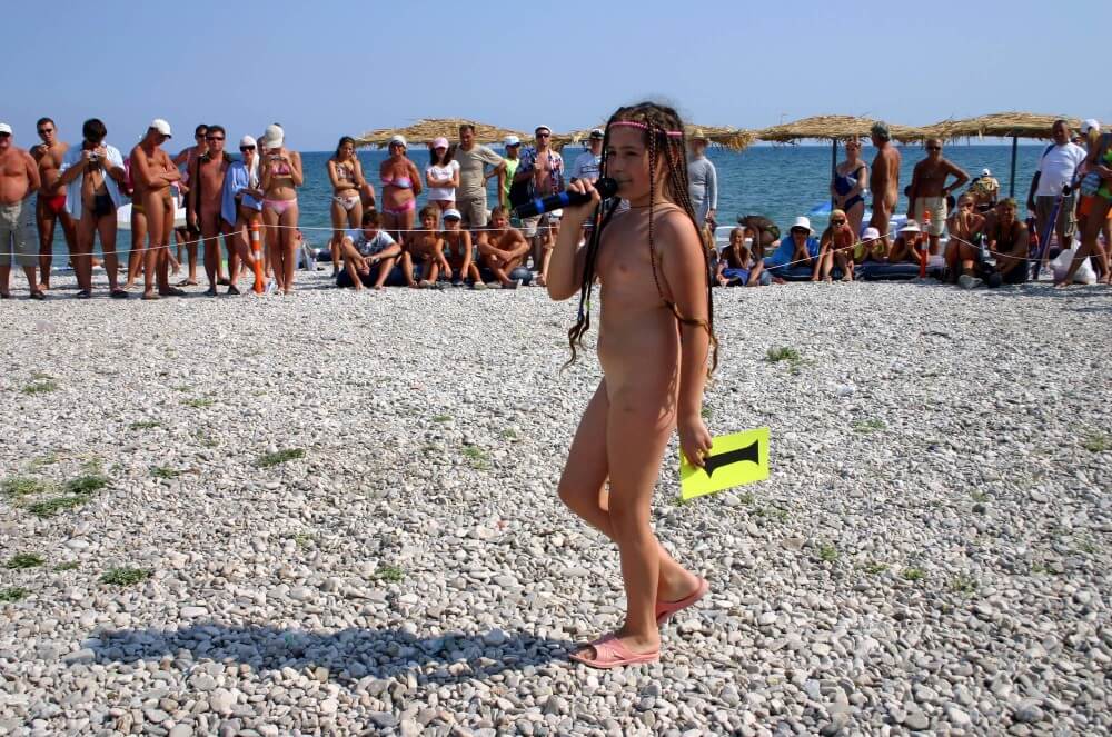 Naturist Mic Speech photos - Naturism and nudism