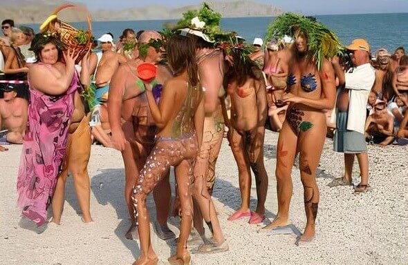 Premium Content # 34 - Naturism and nudism