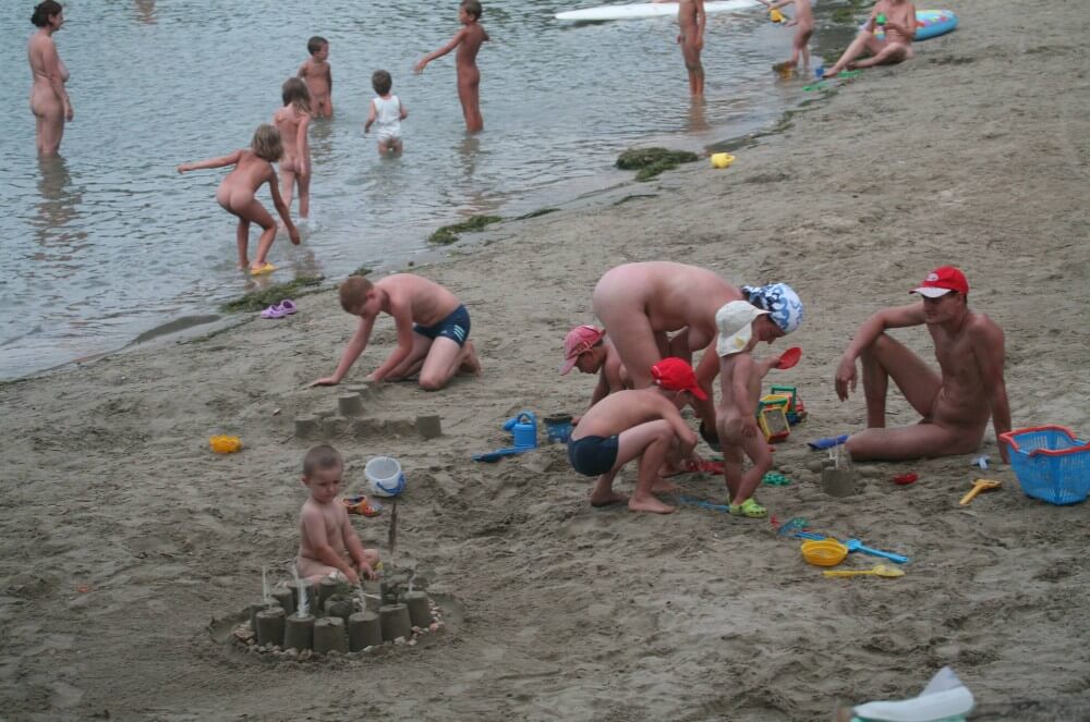 Nude Mom Nurture Series photos - Naturism and nudism