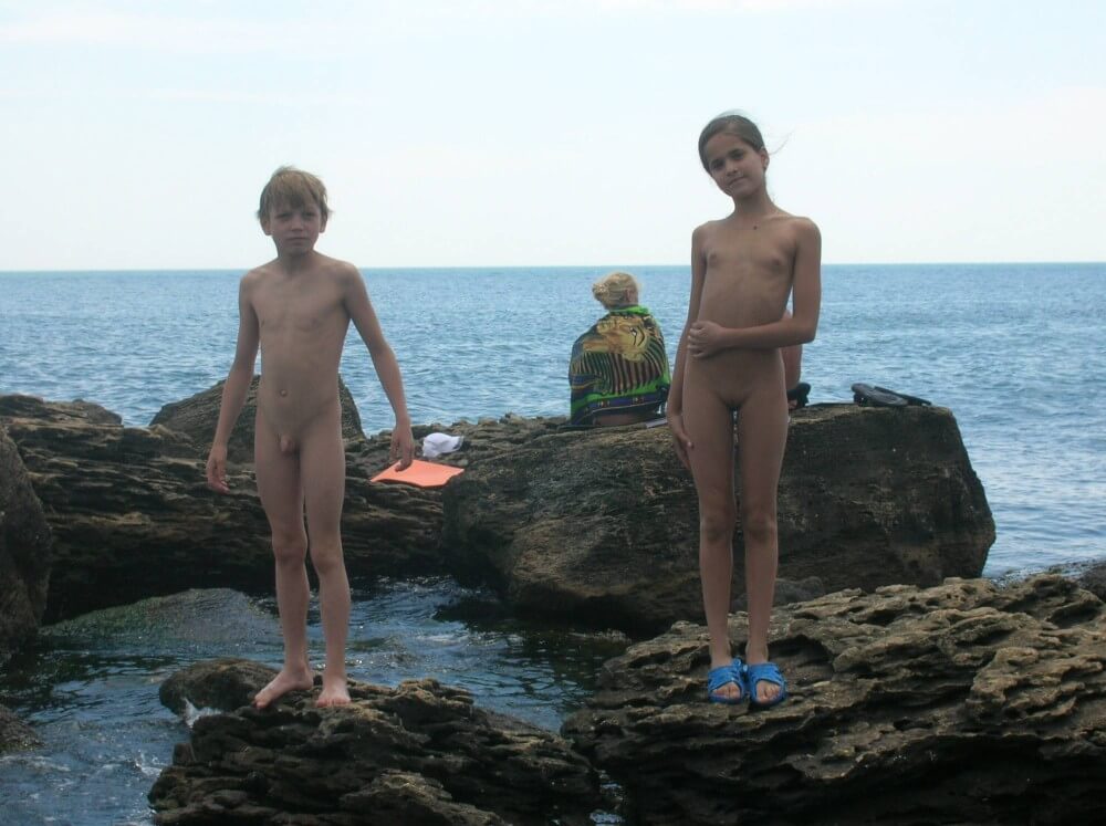 Beach Rocking Profile pics - Naturism and nudism