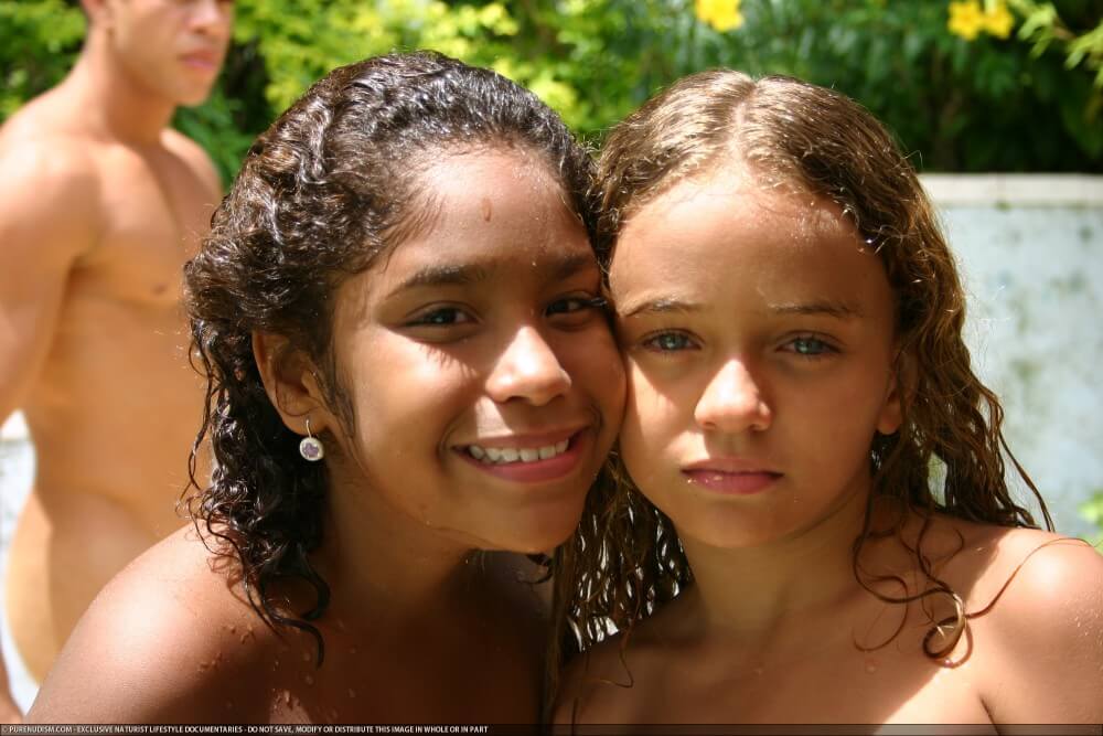 Tropical Naturism gallery - Naturism and nudism