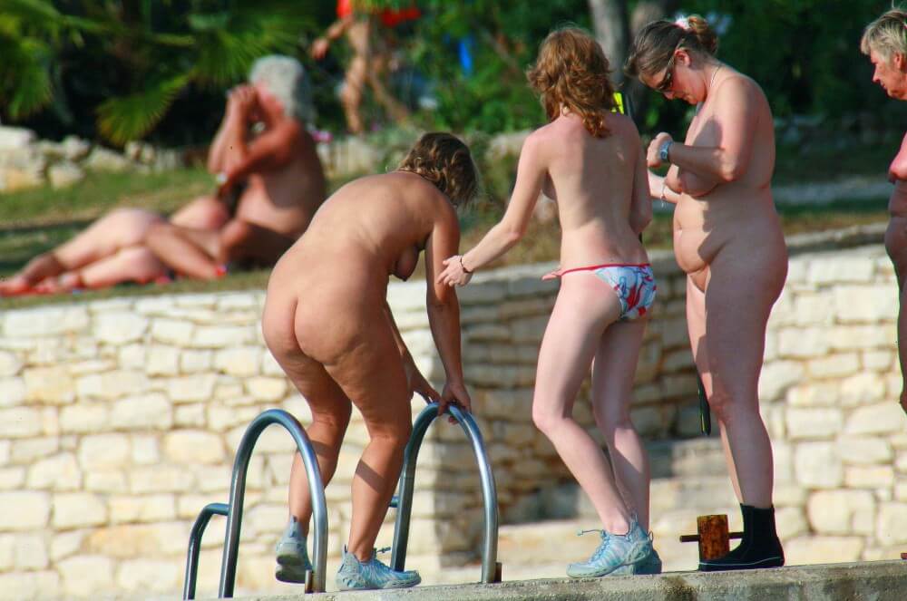 Ula FKK Exploration Family pics - Naturism and nudism