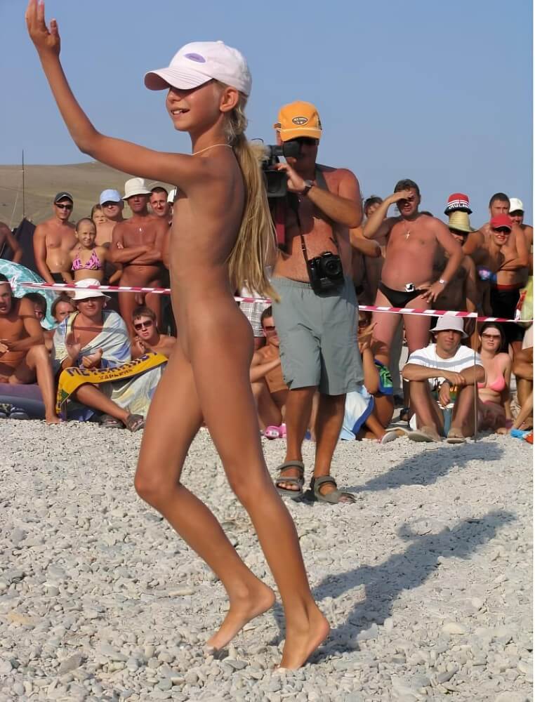 Holiday of the Neptune photos - Naturism and nudism
