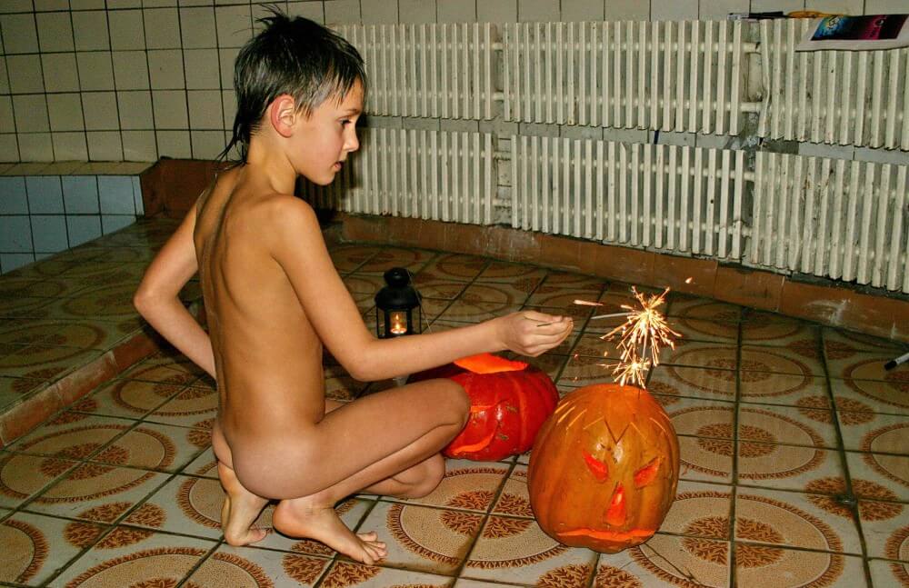Naturism photo gallery # 20 - Naturism and nudism