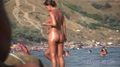 Candid HD Beach adventures Full HD - Naturism and nudism