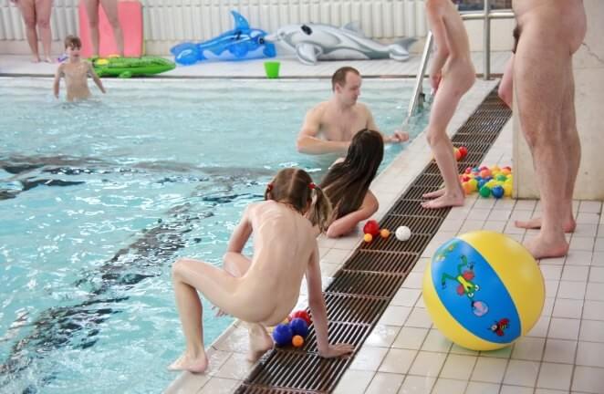 Nude family in the pool photos - Naturism and nudism