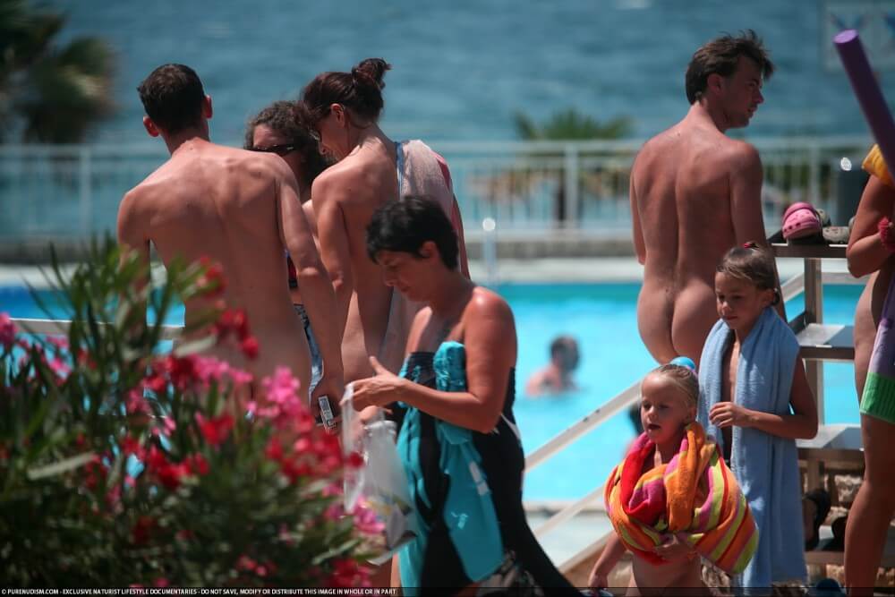 Naturism photo gallery # 66 - Naturism and nudism