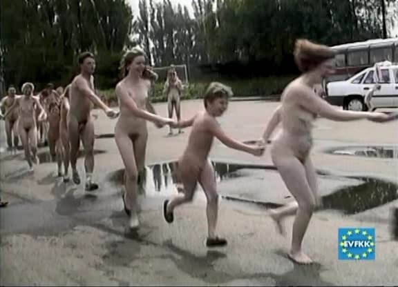 Helios Natura: Tutti-Frutti Nudie - Eurovid FKK - Naturism and nudism